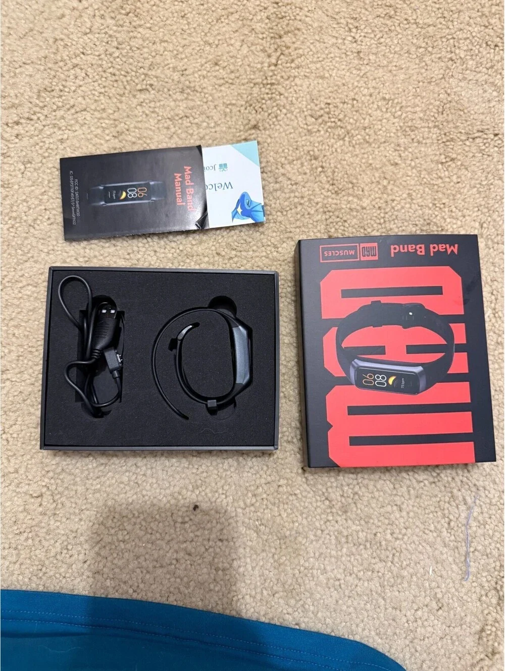 Lumen Metabolism Tracker and Mad Muscle Google Fit band